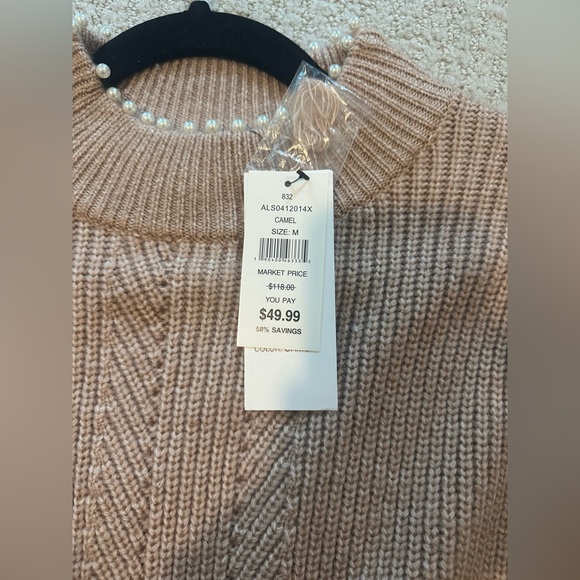NWT Pearl Trim Sweater - Picture 4 of 6